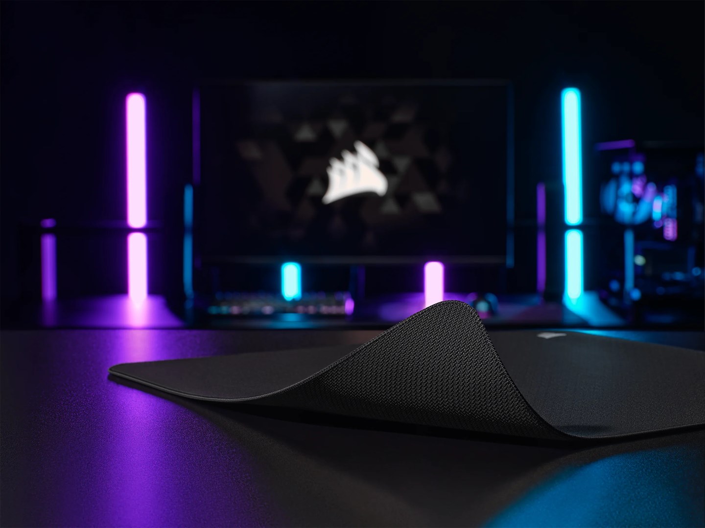 Corsair MM500 v2 Hybrid Fabric Gaming Mouse Pad, large - black-7