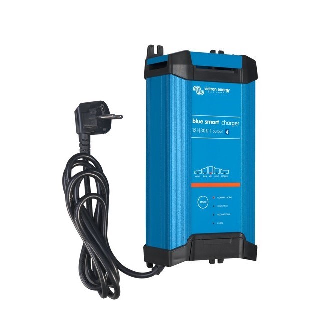 Punjač baterija VICTRON ENERGY Blue Smart IP22 (12/30, 230 V)