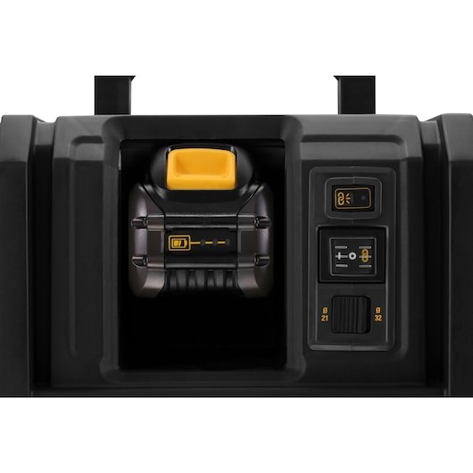 Usisavač DEWALT, 54V, kapacitet 12L, 2000W, za mokro i suho, 2x6.0Ah-4