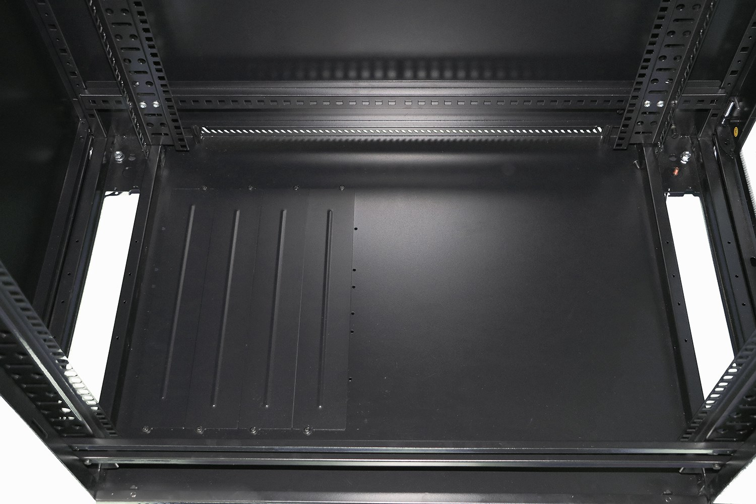 Stalak za opremu Extralink 37U 600x800 (Čelična konstrukcija, Kapacitet 600 kg, 4 ventilatora, Crna boja)-5