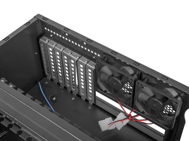 Modularni server kućište Lanberg SC01-4504-10B (Rack 4U, 3 ventilatora, podržava 6 HDD)