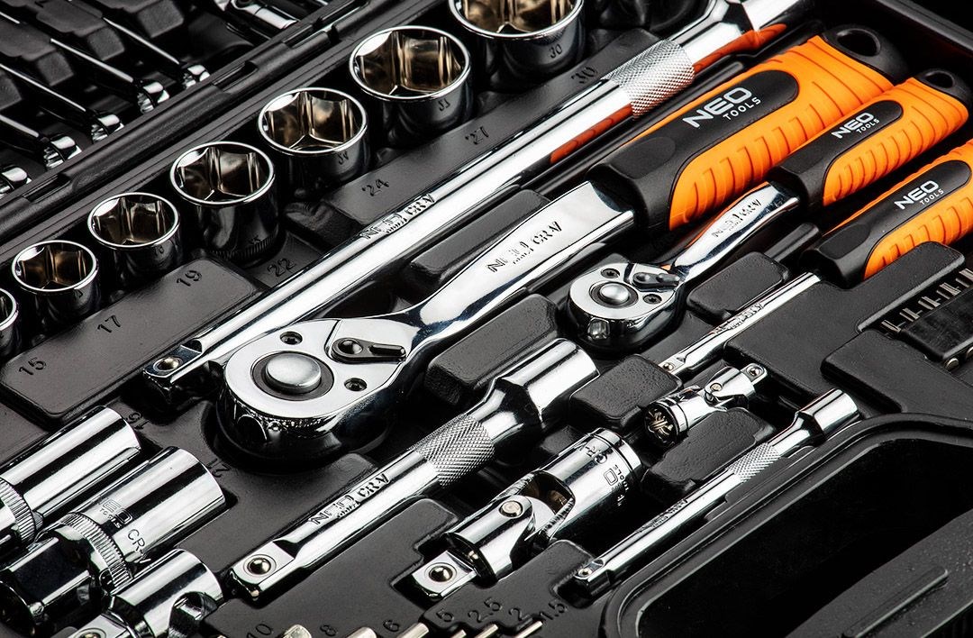 Set nasadnih ključeva NEO TOOLS 08-671 (1/4", 1/2", 77 komada, CrV čelik)-5