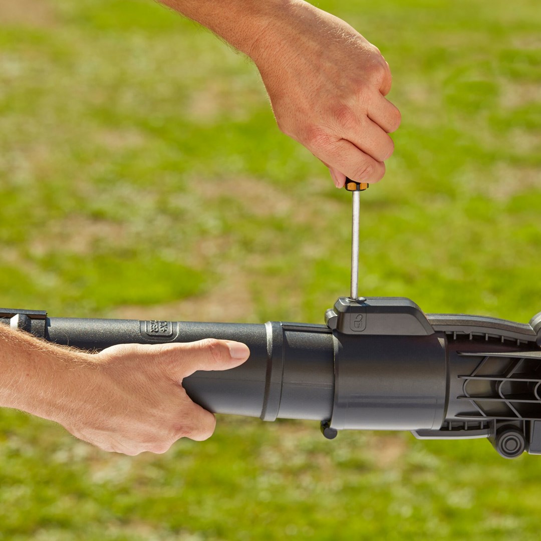 Puhalica za lišće BLACK&DECKER BEBLV301-QS (Snaga 3000 W, Kapacitet vreće 72 L, Maksimalna brzina zraka 404 km/h, Težina 6 kg)-17
