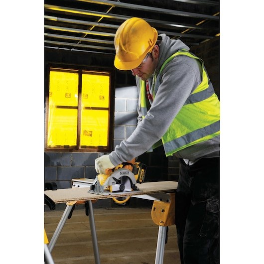 Akumulatorska kružna pila DEWALT DCS391NT (18V, 165mm, bez baterije i punjača)-0