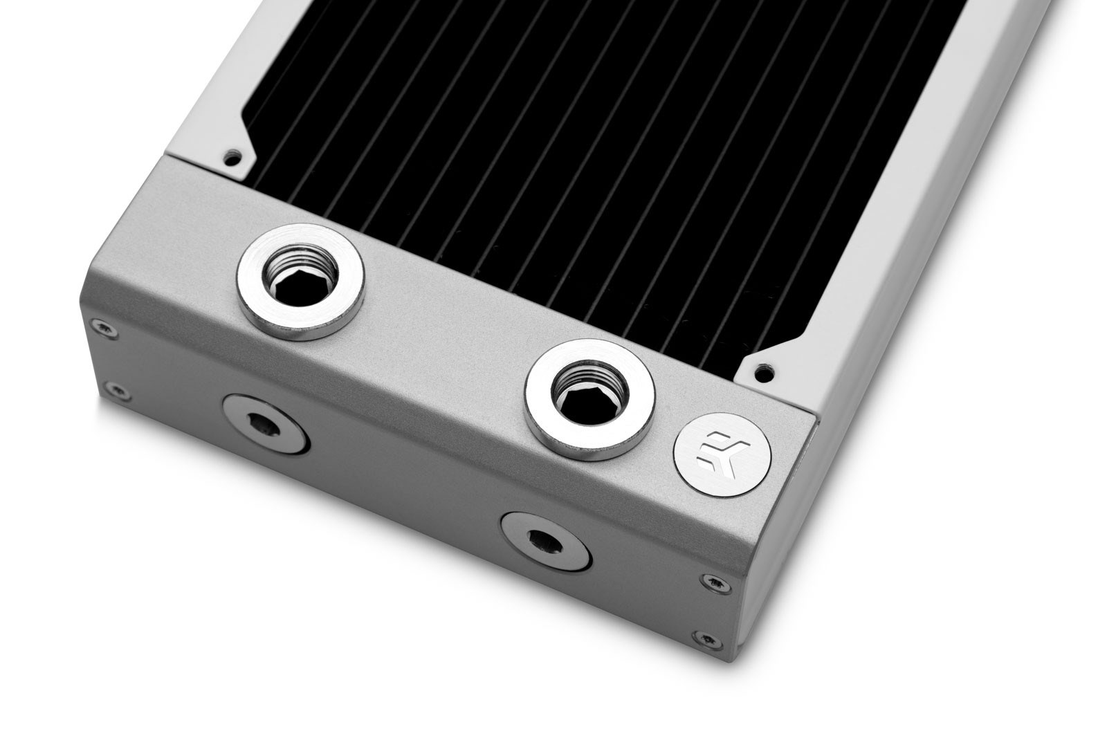 EK Water Blocks EK-Quantum Surface P240M - bijeli (Materijal Bakar, Nehrđajući čelik, Mesing, Maksimalni radni tlak 1 bar, Bijela boja)-1