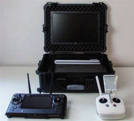 Drone DJI Drone Copilot System CPS - 1 (monitor 17", 1440x900, HDMI, SD kartica, težina 11,7 kg)