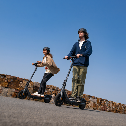 Električni romobil SEGWAY Ninebot E2 Pro E (10", nazvina snaga 350w, domet do 35 km, brzina do 25 km/h, nosivost 100 kg)-5