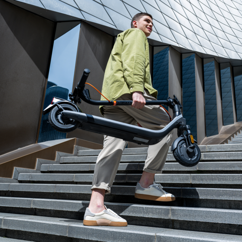 Električni romobil SEGWAY eKickScooter E2 Plus E II (8.1", nazivna snaga 300w, brzina do 25 km/h, domet do 25 km, nosivost 50 kg)-4