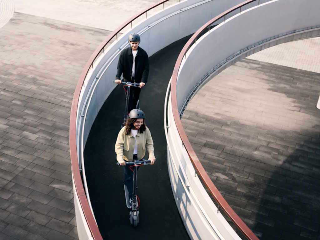 Električni romobil SEGWAY Ninebot F3 E (10", nazivna snaga 450w, domet do 70 km, brzina do 25 km/h, nosivost 120 kg)-9