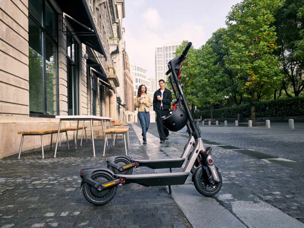 Električni romobil SEGWAY Ninebot F3 E (10", nazivna snaga 450w, domet do 70 km, brzina do 25 km/h, nosivost 120 kg)-11