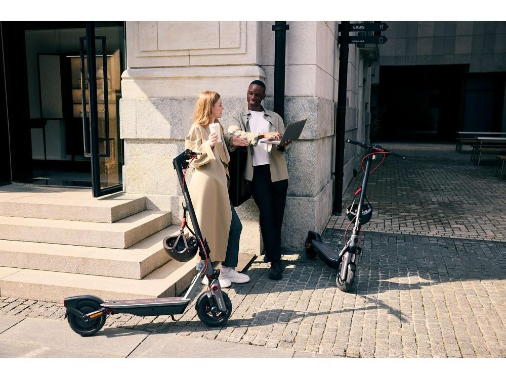 Električni romobil SEGWAY Ninebot F3 Pro E (10", domet do 70 km, nazivna snaga 550w, brzina do 25 km/h, nosivost 120 kg)-3
