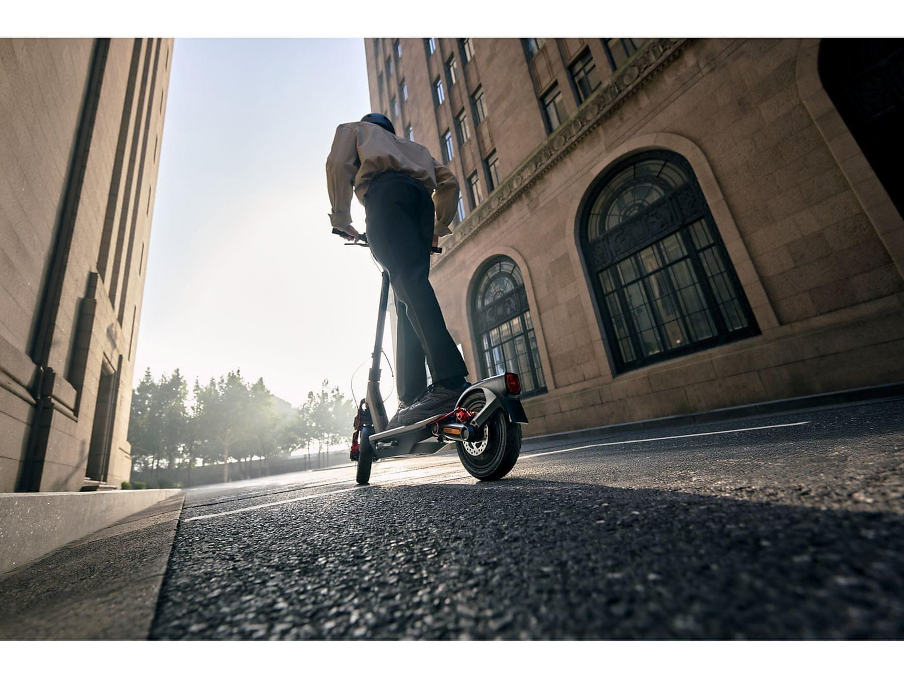 Električni romobil SEGWAY Ninebot F3 Pro E (10", domet do 70 km, nazivna snaga 550w, brzina do 25 km/h, nosivost 120 kg)-5