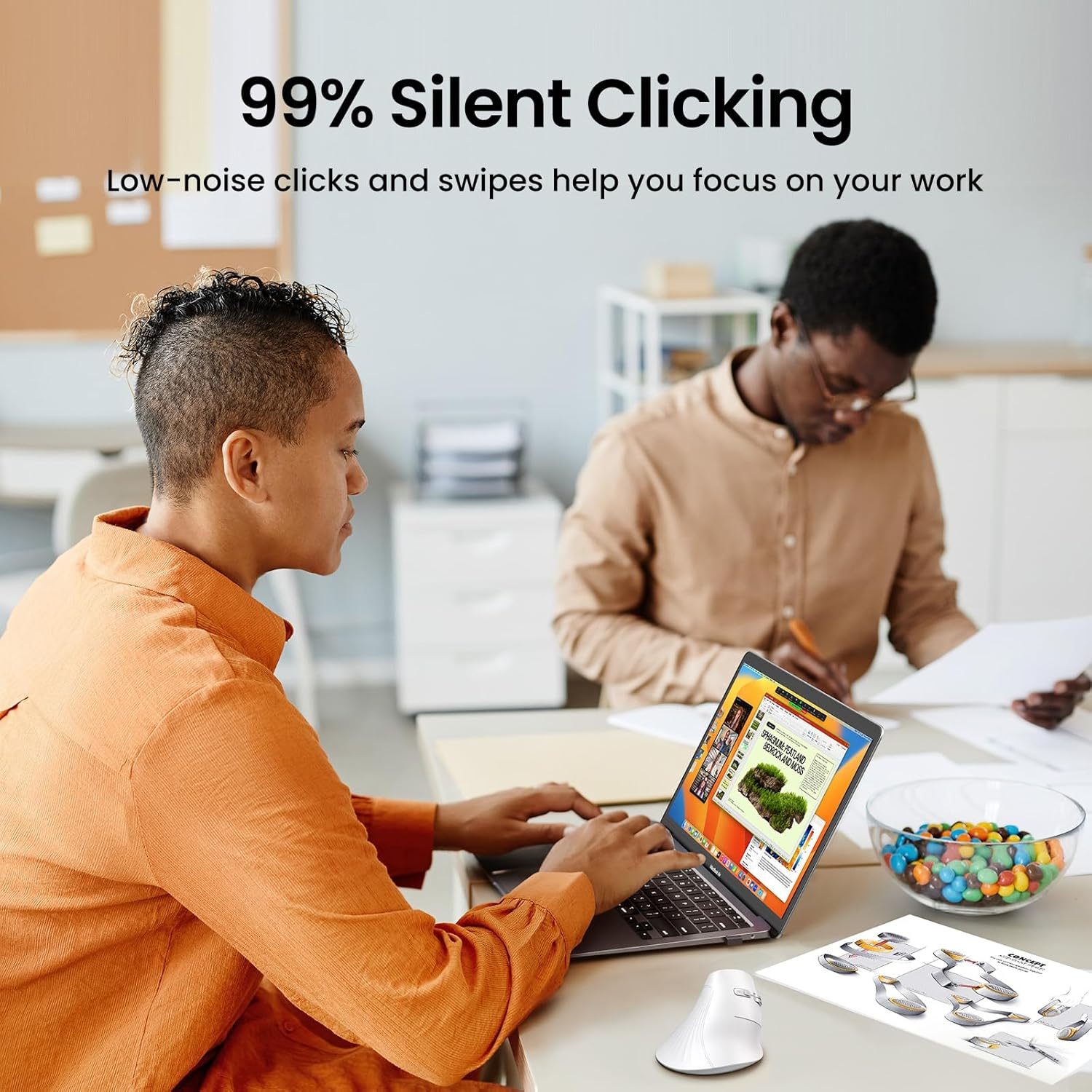 Ugreen wireless ergonomic vertical mouse with Bluetooth and Wi-Fi connection - white-3