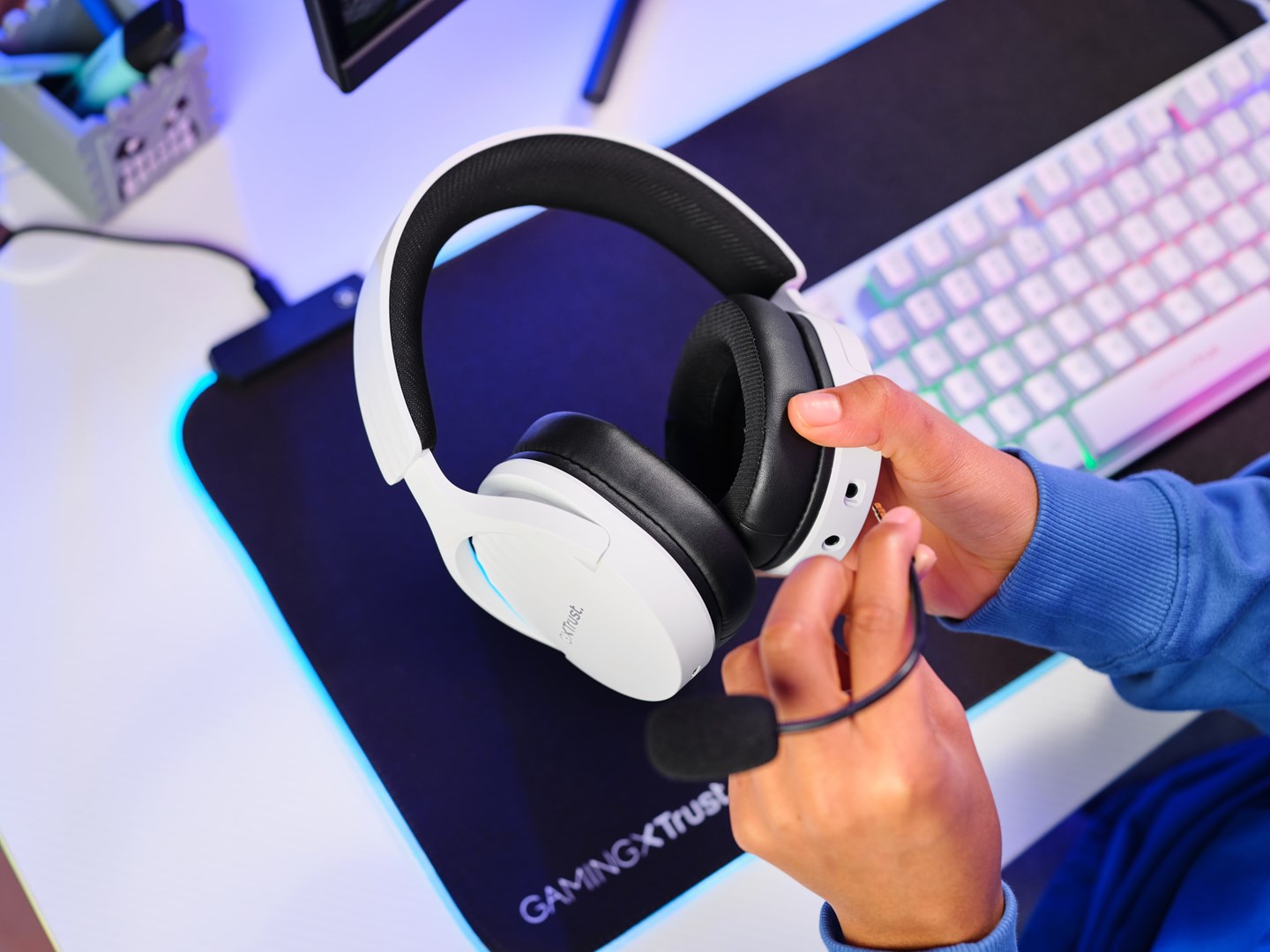 Slušalice TRUST GXT 491W FAYZO Wired & bežični Gaming USB Type-C Bluetooth Crna, Bijela-10