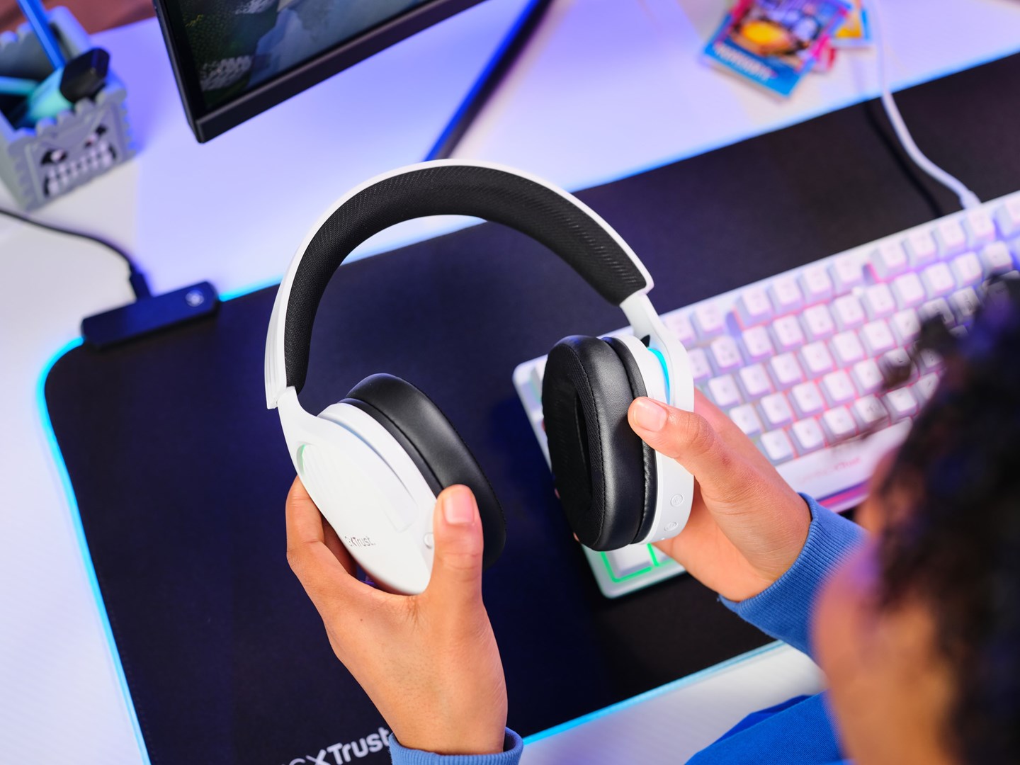 Slušalice TRUST GXT 491W FAYZO Wired & bežični Gaming USB Type-C Bluetooth Crna, Bijela-9