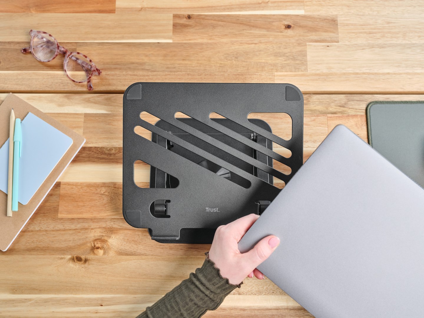 Trust Zeff Laptop stand Black 40.6 cm (16")-4