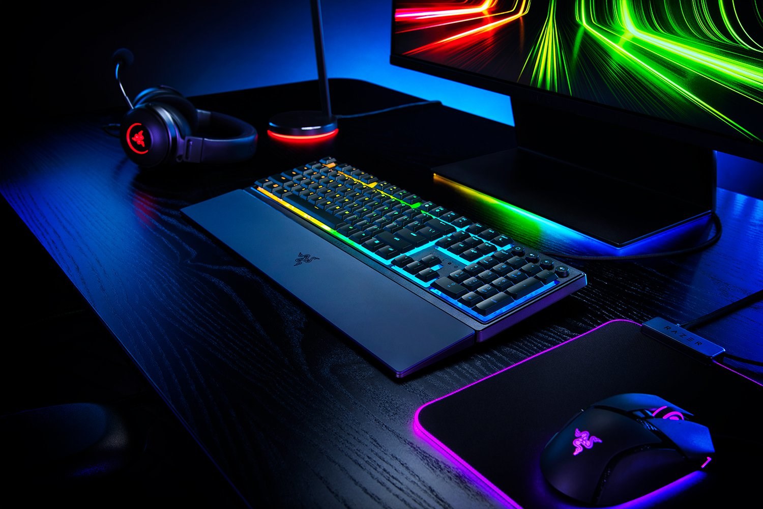 Razer Ornata V3 Gaming Keyboard, RGB LED light, US, Black, Wired, Mecha-Membrane-2