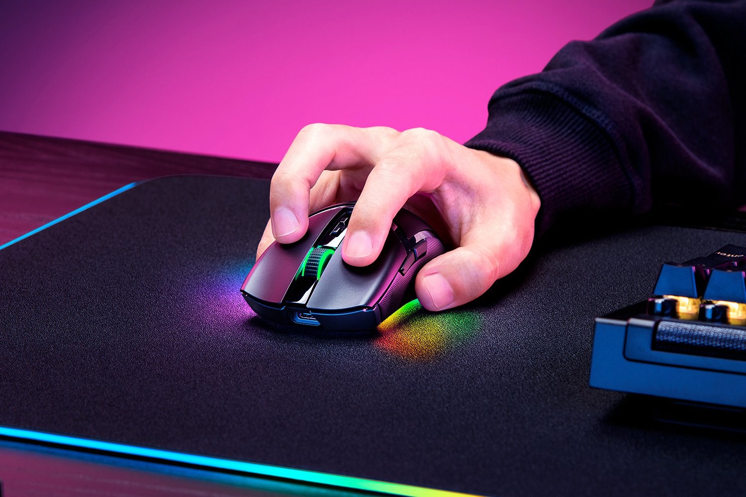 Gaming miš RAZER Cobra Pro (bežični, 30000 DPI, RGB, 8 tipki)-4