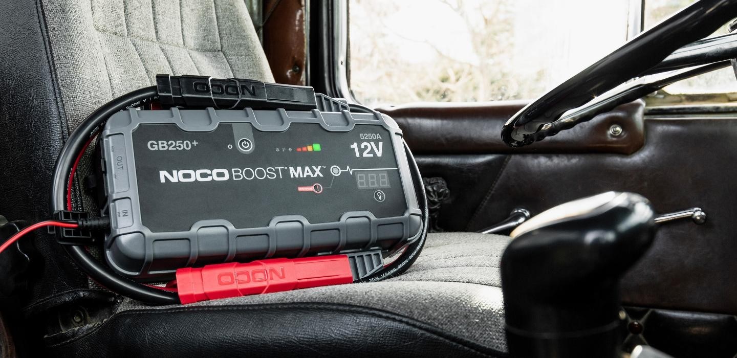 GB250 Boost Max 12V 5250A Jump Starter-3