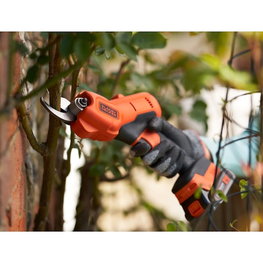 Akumulatorske škare za obrezivanje BLACK+DECKER 18V BCPP18D1 (1x 2.0Ah)-2
