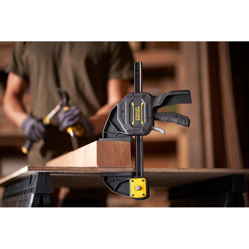 Stanley Tools FatMax XL Trigger Clamp 300mm, STA083239 The Stanley Tools FatMax XL Trigger Clamp has a tough, heat treated steel I beam bar that provides long lasting strength and durability. Fitted w-7