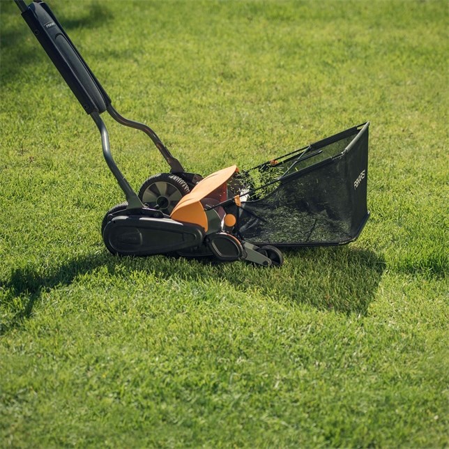Kosilica FISKARS StaySharp Max (ručna, širina košnje 46 cm)-3