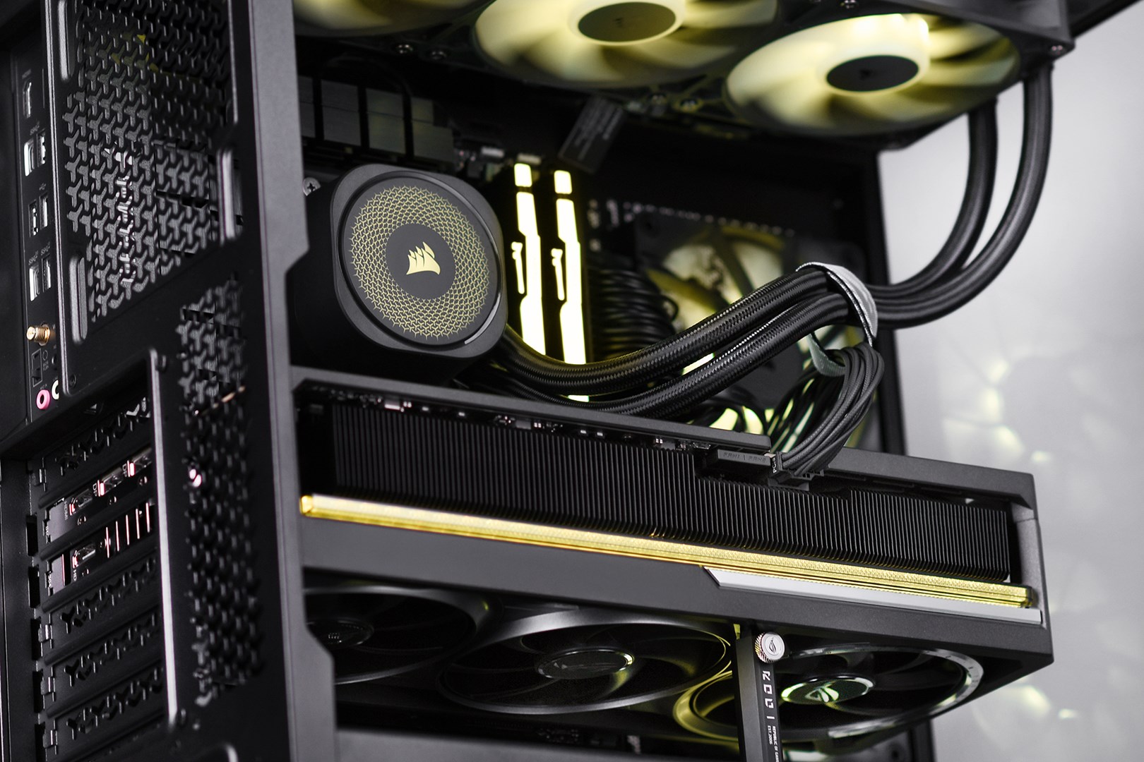 Računalo ACTINA 5901443412229 PC AMD Ryzen™ 7 9800X3D (64 GB DDR5-SDRAM, 2 TB SSD, NVIDIA GeForce RTX 5090, Midi Tower, Crno)-11