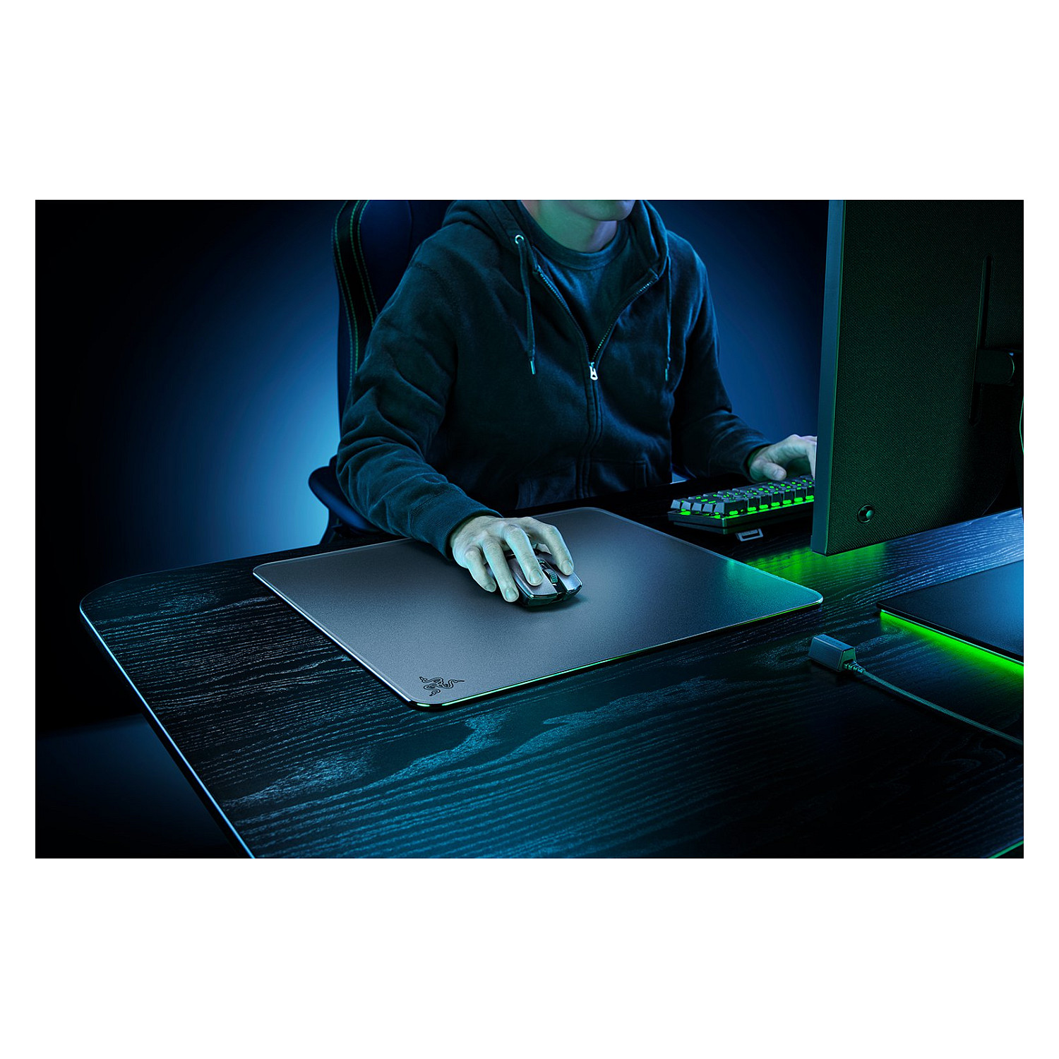 Podloga za miš RAZER Atlas (Kaljeno staklo, 450x400mm, Crna)-1