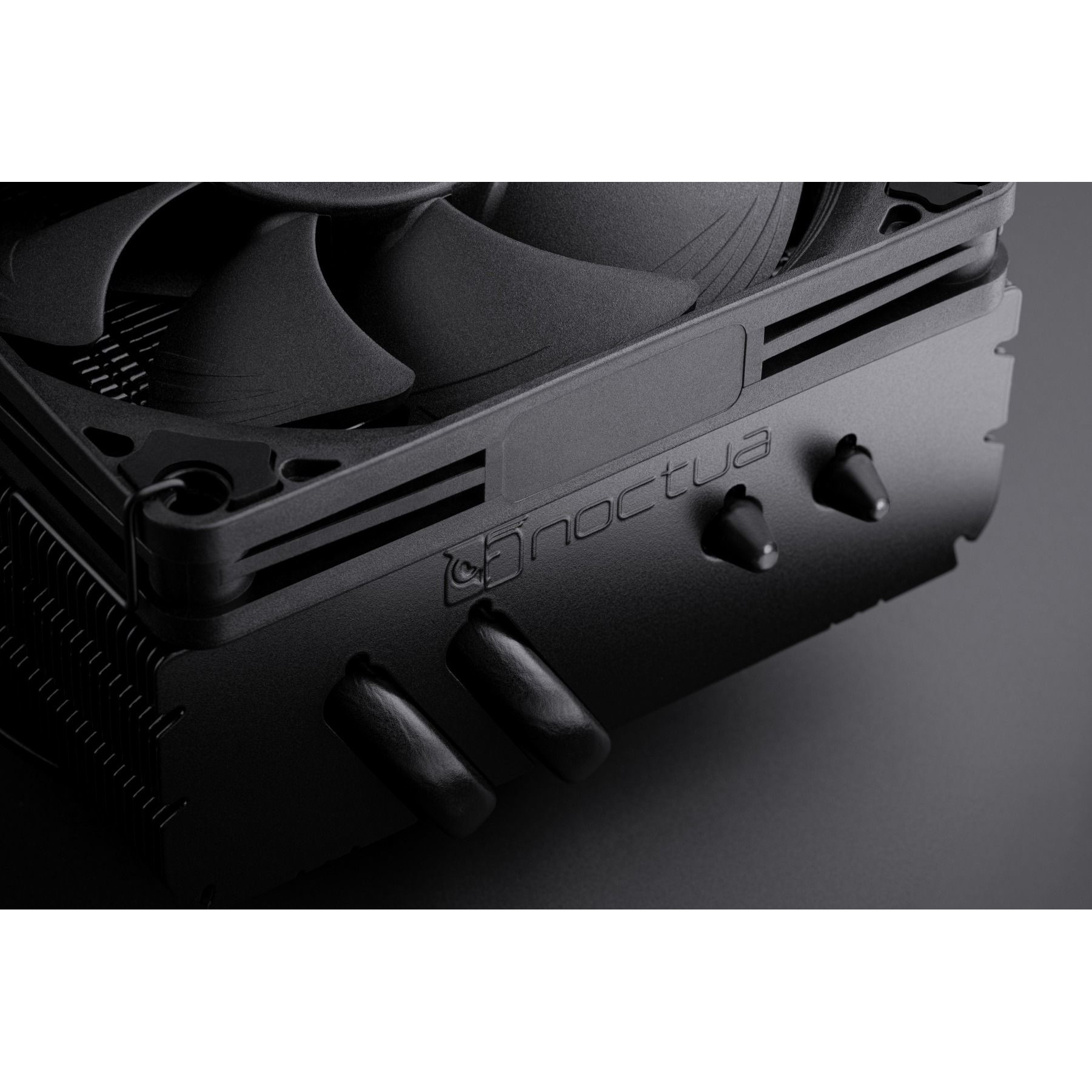 Hladnjak CPU NOCTUA NH-L9x65 chromax.black Low Profile-5