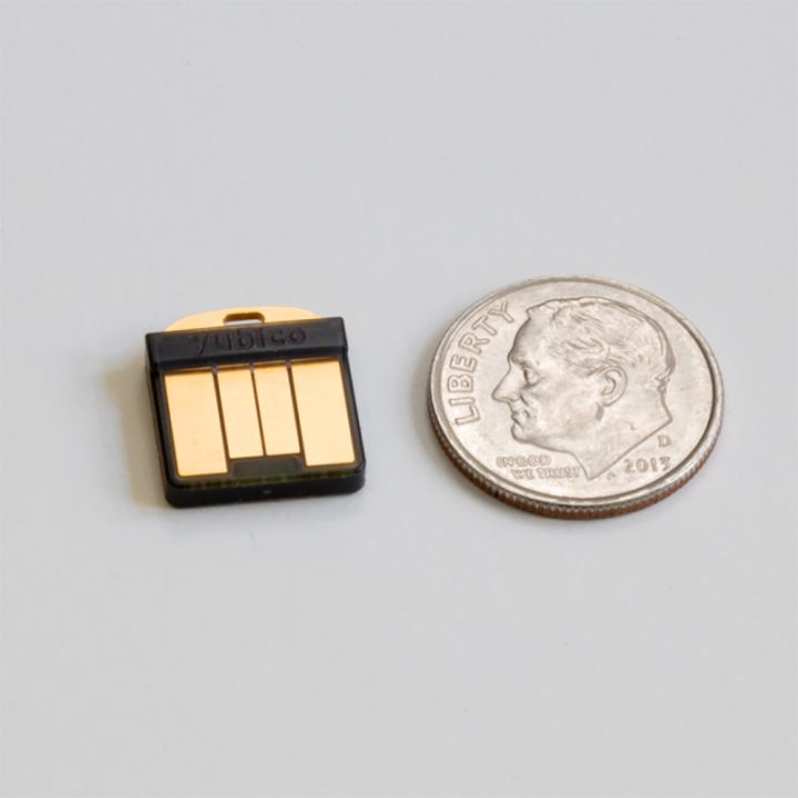 USB sigurnosni ključ YUBICO YubiKey 5 Nano-3