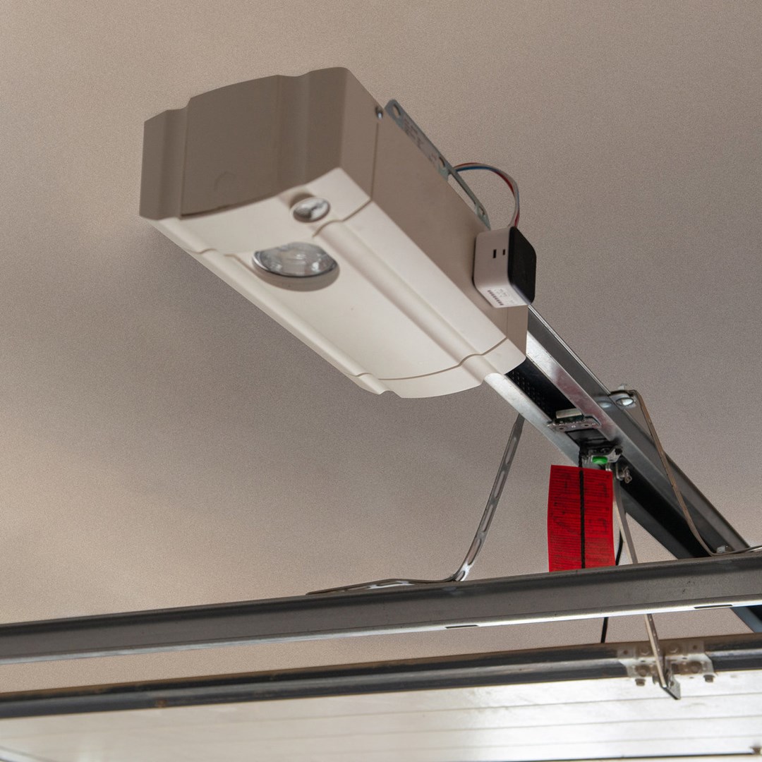 Pribor za garažna vrata YALE Smart Opener Garage-1