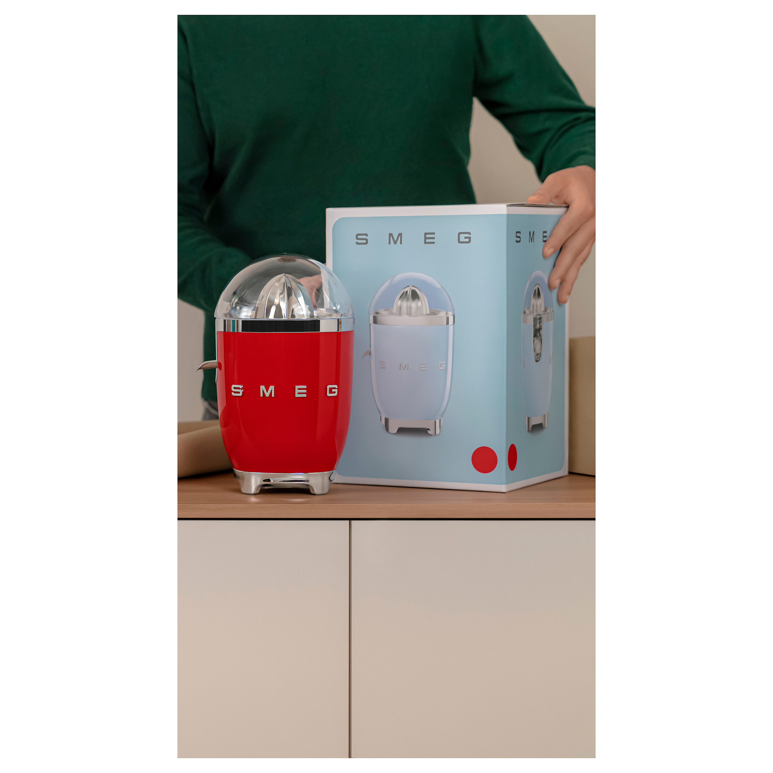 Cjedilo za agrume SMEG 50's Style CJF11RDEU (70W, automatski start/stop, crveno)-9