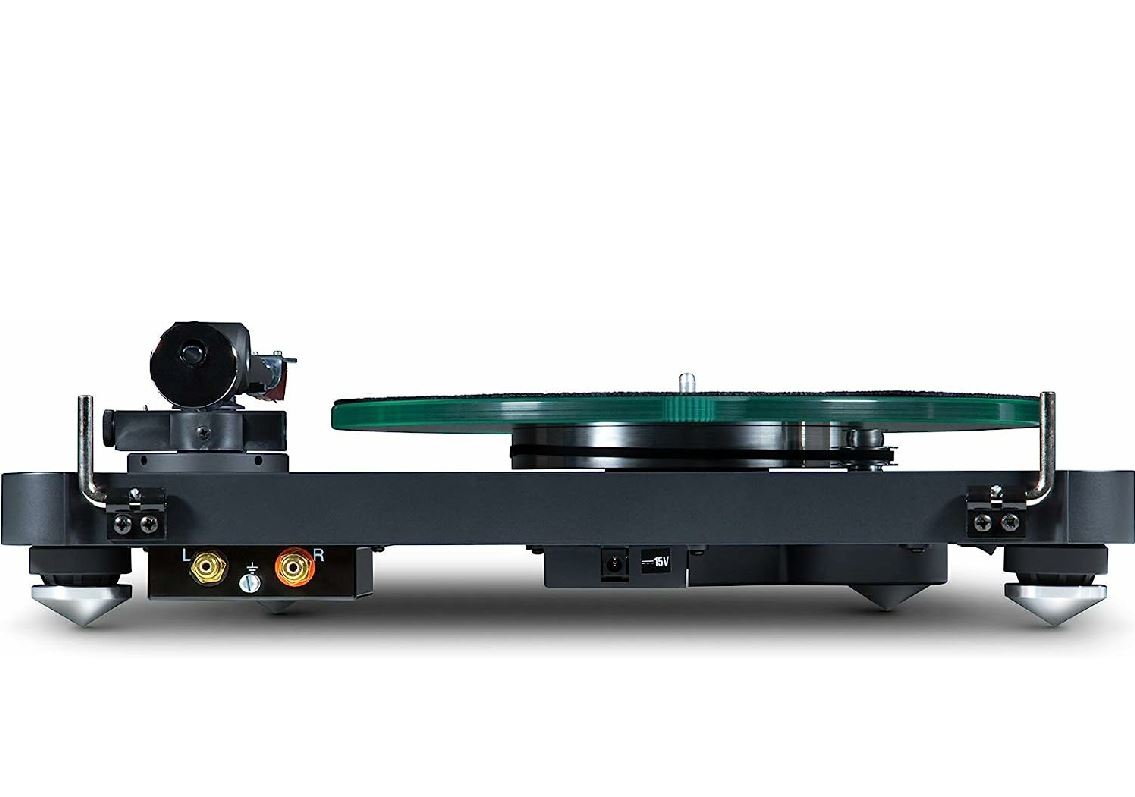 Gramofon NAD C588-3