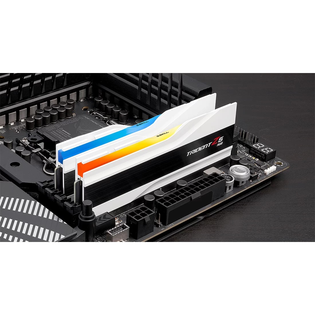 Memorijski modul G.SKILL Trident Z5 RGB (32 GB, 2 x 16 GB, DDR5, 6000 MHz)-4