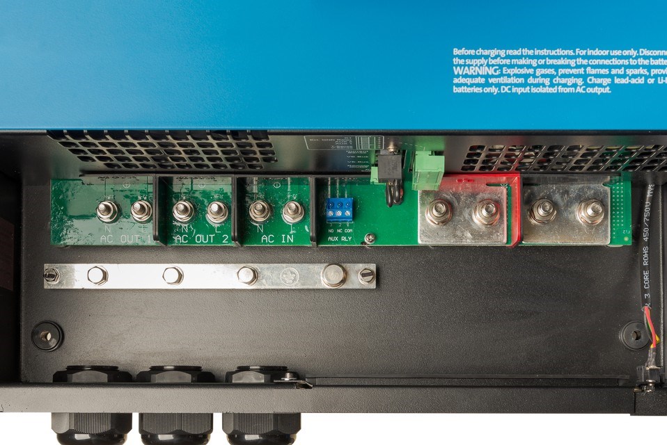 Victron Energy MultiPlus-II 48/15000/200-100 inverter-6