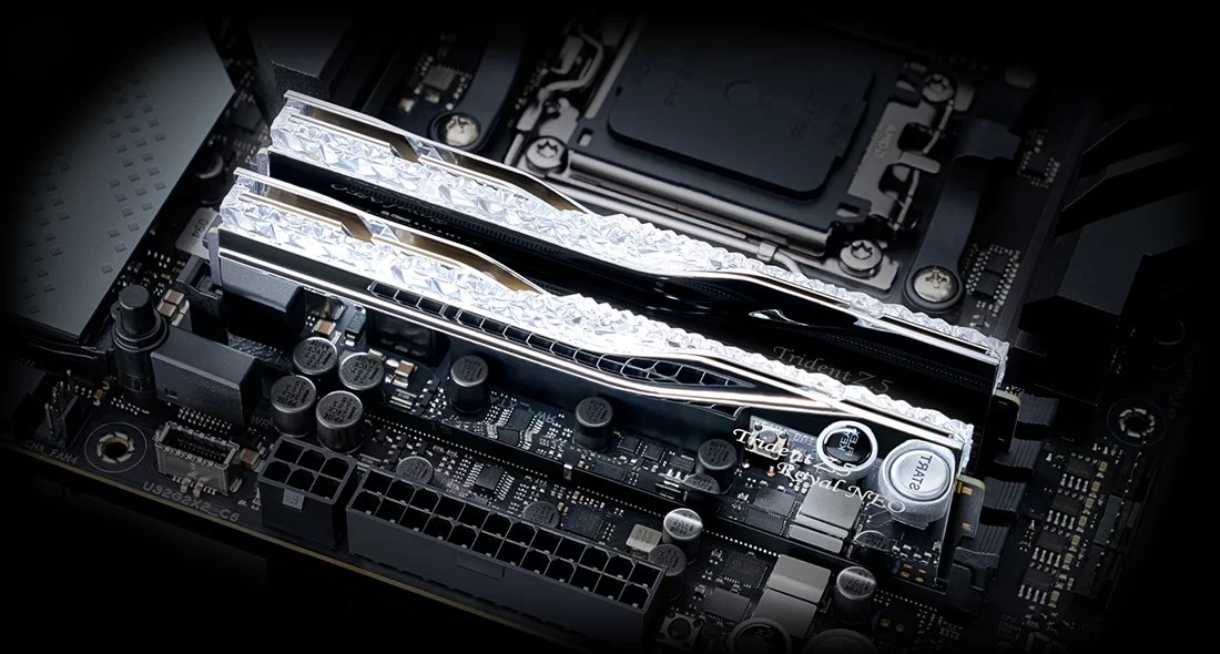 Memorijski modul G.SKILL Trident Z5 Royal Neo F5-6000J2636H32GX2-TR5NS (64 GB, 2 x 32 GB, DDR5)-3