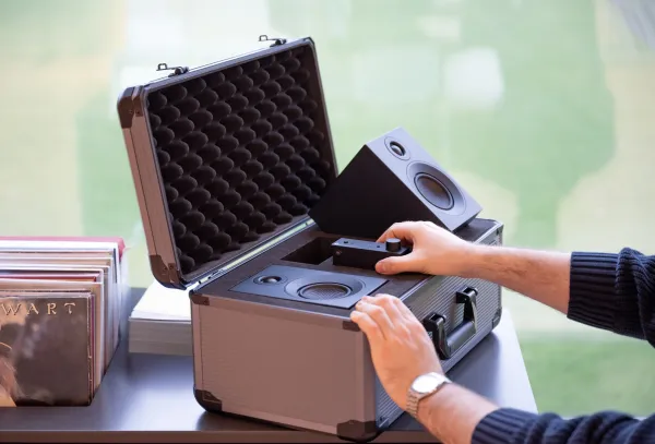 Hi-Fi set PRO-JECT Travel Set (pojačalo, zvučnici, kabeli, podlošci) silver, walnut-1