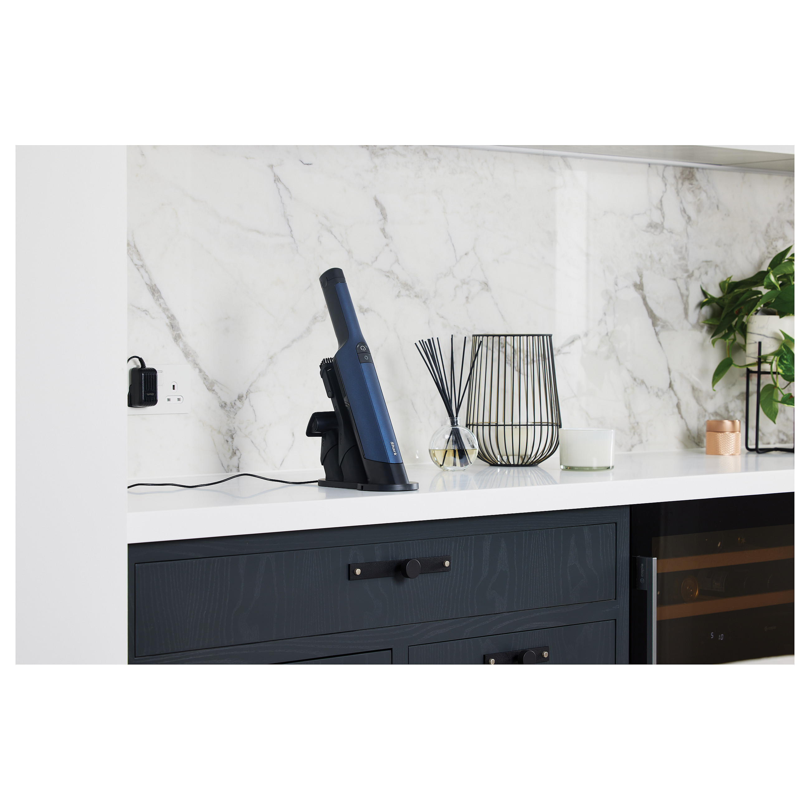 Shark ručni usisivač WV270EU Wand Vac 160W-11