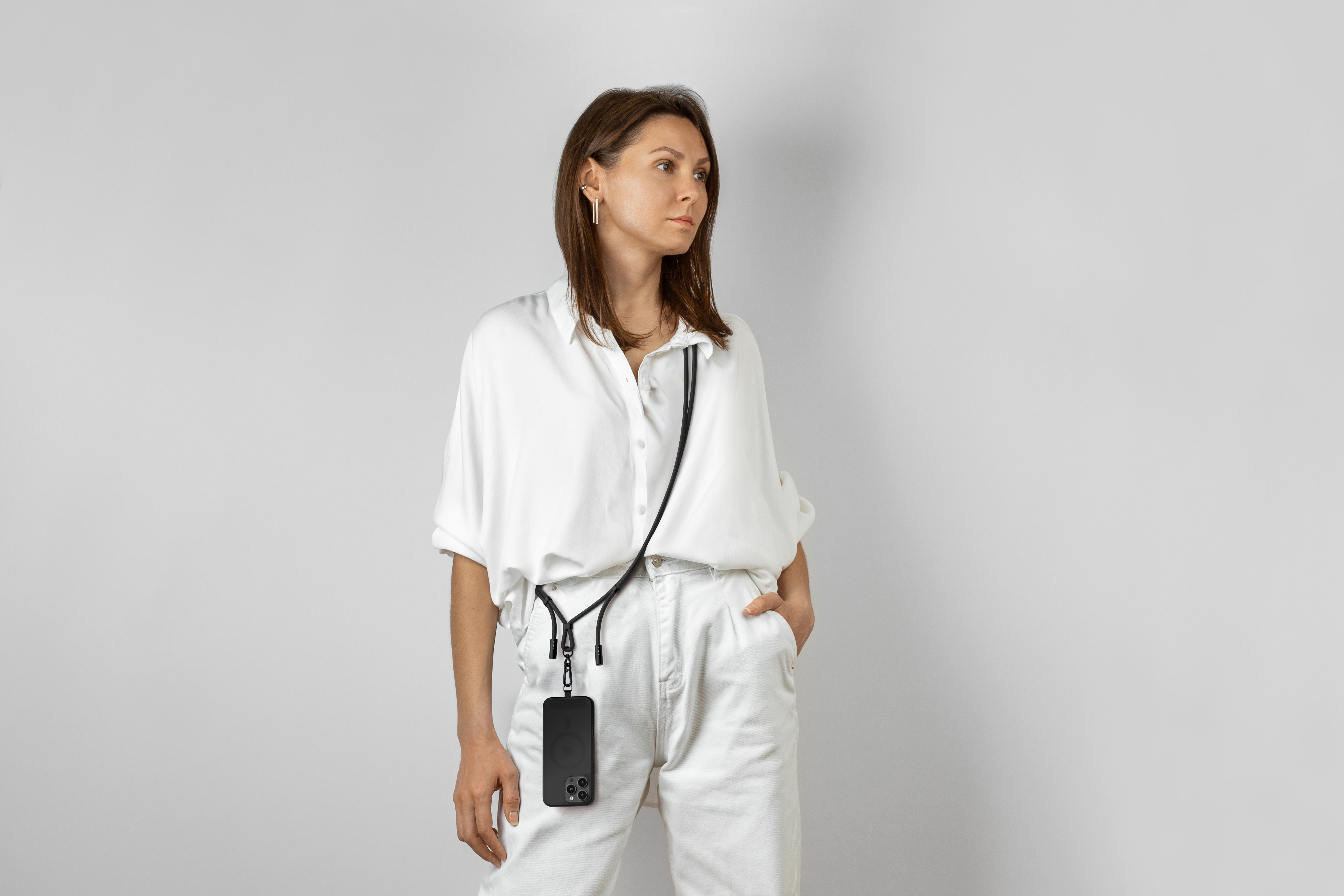 Lanac za vrat SATECHI OntheGo Crossbody - Crni-11