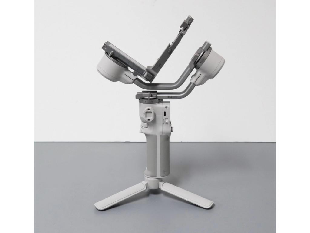 Stabilizator kamere DJI RS 4 Mini-7