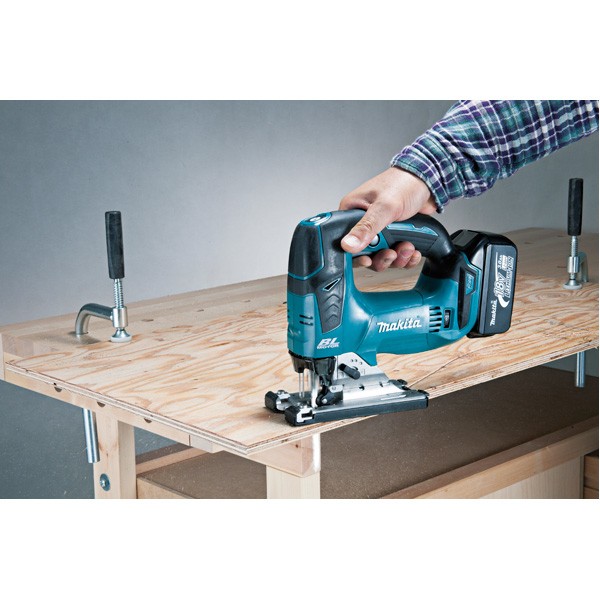 Ubodna pila MAKITA DJV182Z (2.6 kg)-1