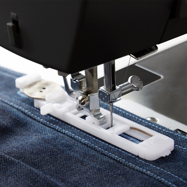 Šivaća mašina SINGER Heavy Duty 4432 crna boja-6
