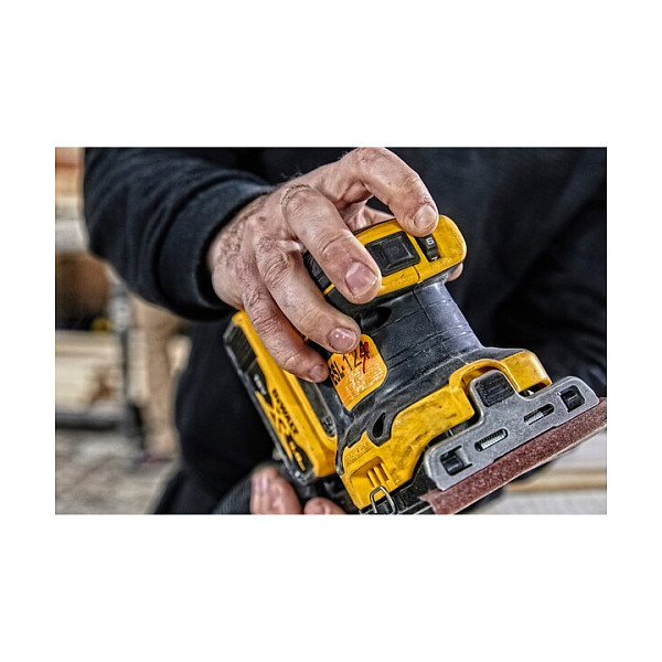 Akumulatorska vibracijska brusilica DEWALT DCW200NT (18V XR, Brushless, 13500 OPM, solo alat)-3