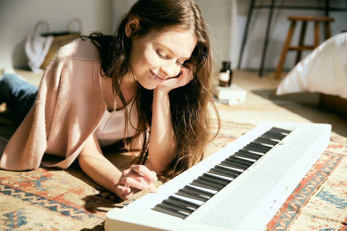 Digitalna klavijatura CASIO Casiotone CT-S1 (61 tipka, bijela boja)-14