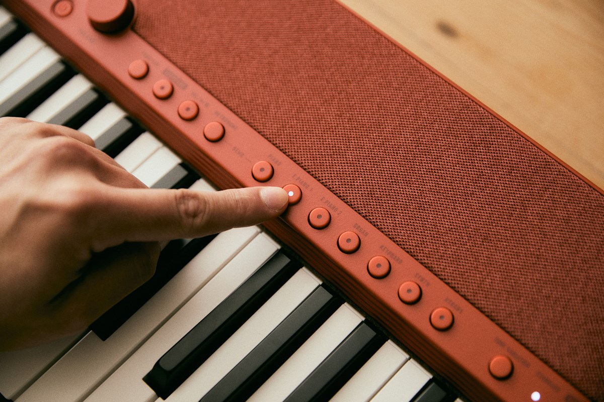 Casio CT-S1 Digital synthesizer 61 Red-9