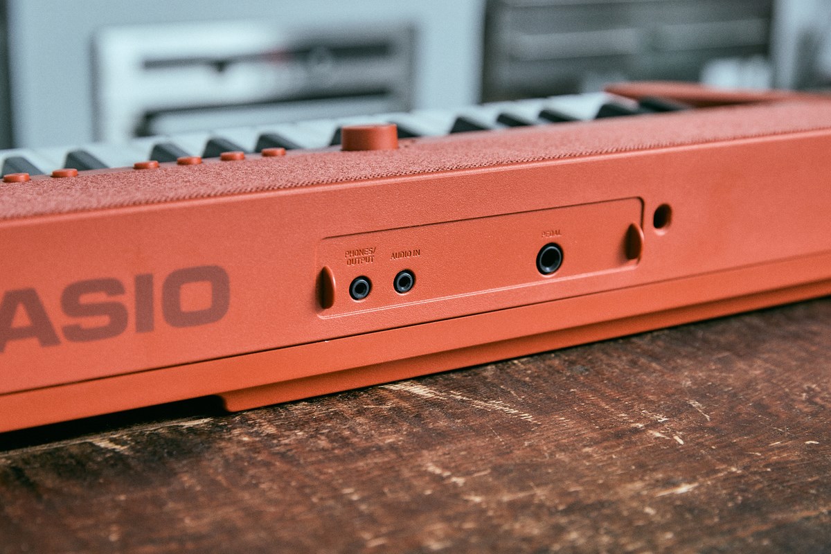 Casio CT-S1 Digital synthesizer 61 Red-12