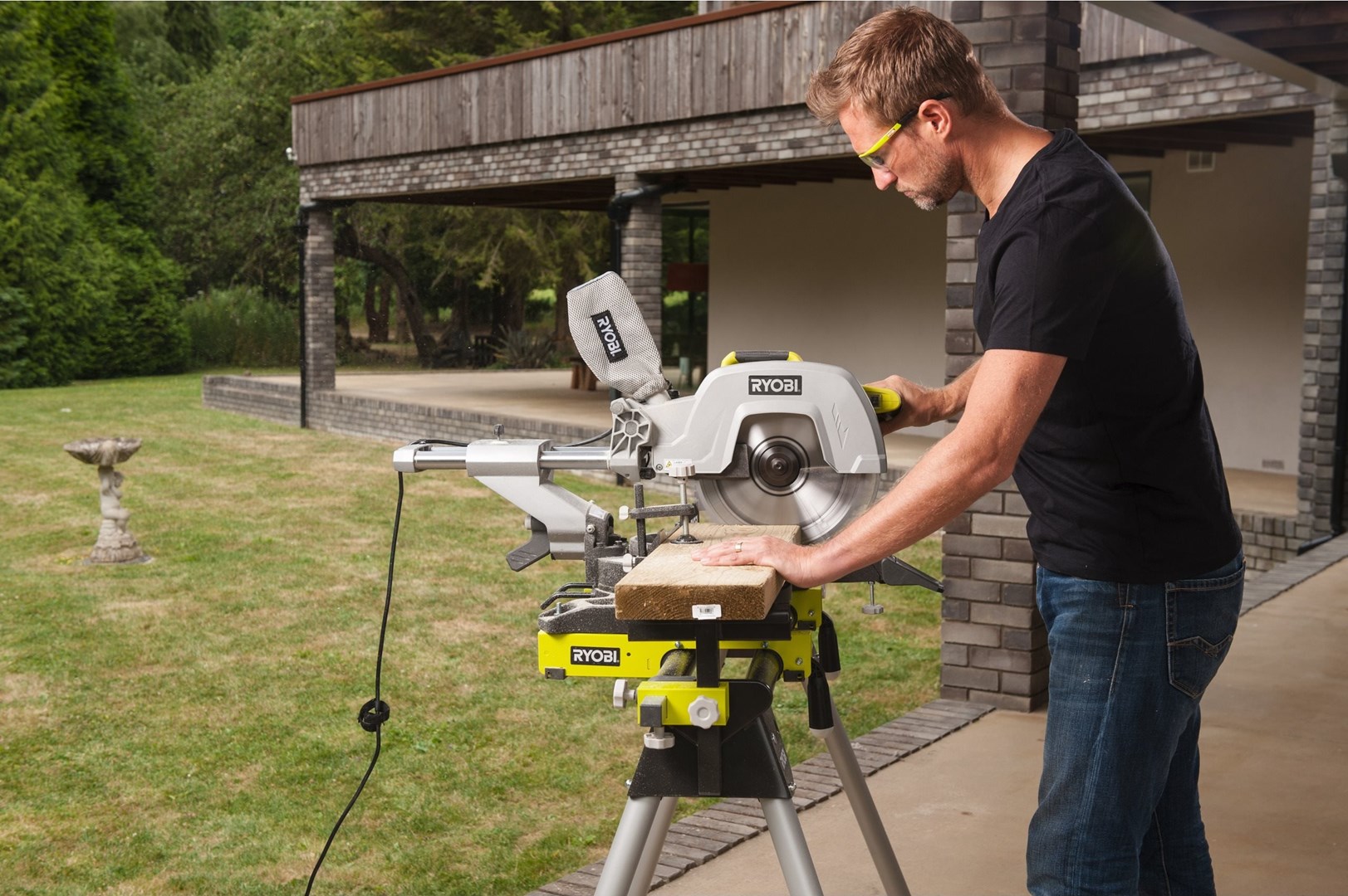 Potezna nagibna pila RYOBI EMS305RG (2200W, 305mm list pile, laser)-2