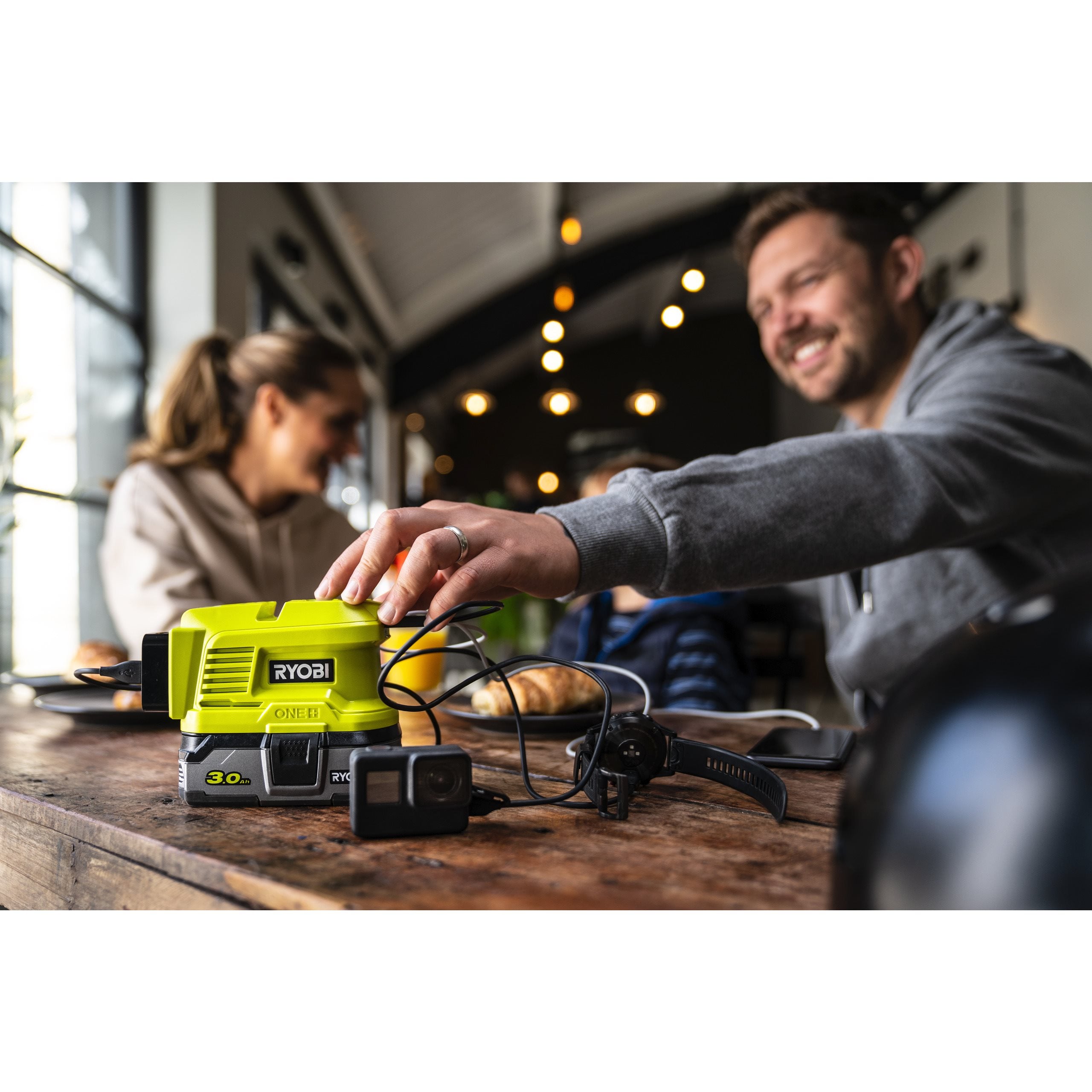 Baterijski pretvarač RYOBI ONE+ RY18BI150A (18V, 150W)-2