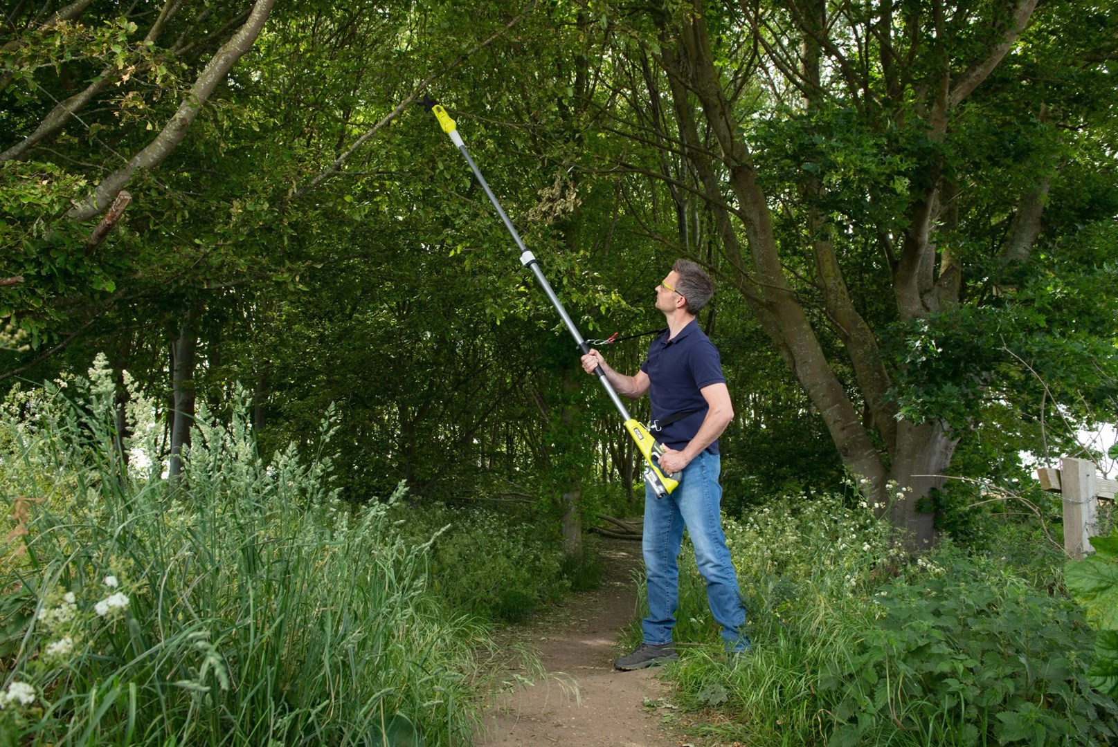 Akumulatorske teleskopske škare za grane RYOBI RY18PLA-0 (18V ONE+, do 32mm, 2.7m)-1