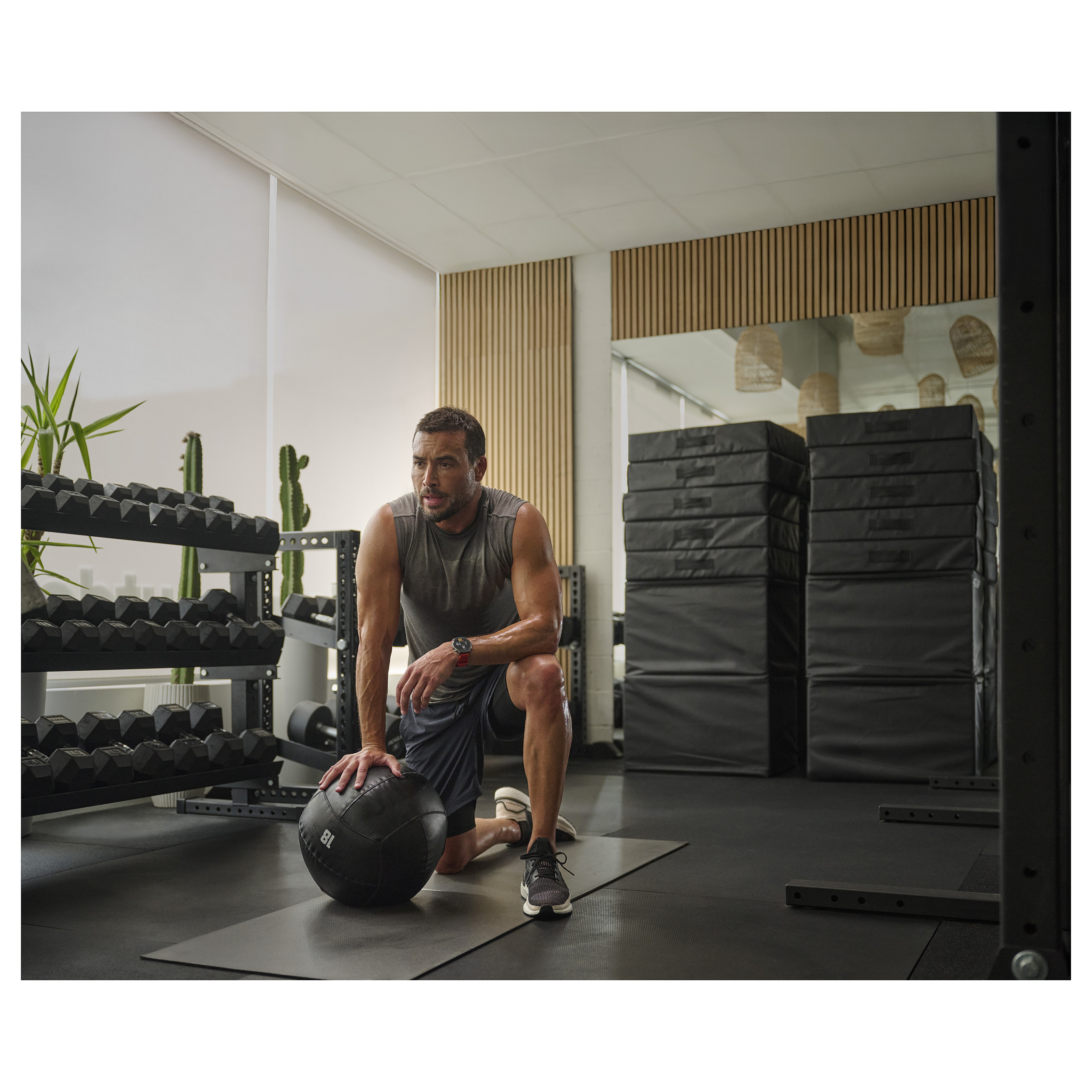 Pametni sat AMAZFIT BALANCE 2 NFC, Black Leather/RED Silicon-16